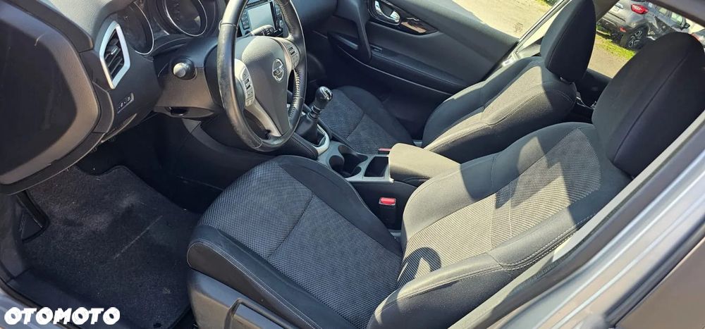 Nissan Qashqai 1.5 dCi N-Connecta EU6 - 9