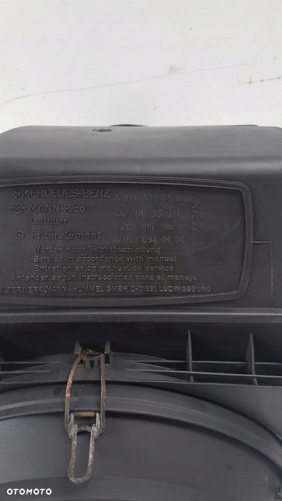 OBUDOWA FILTRA POWIETRZA ATEGO - 5