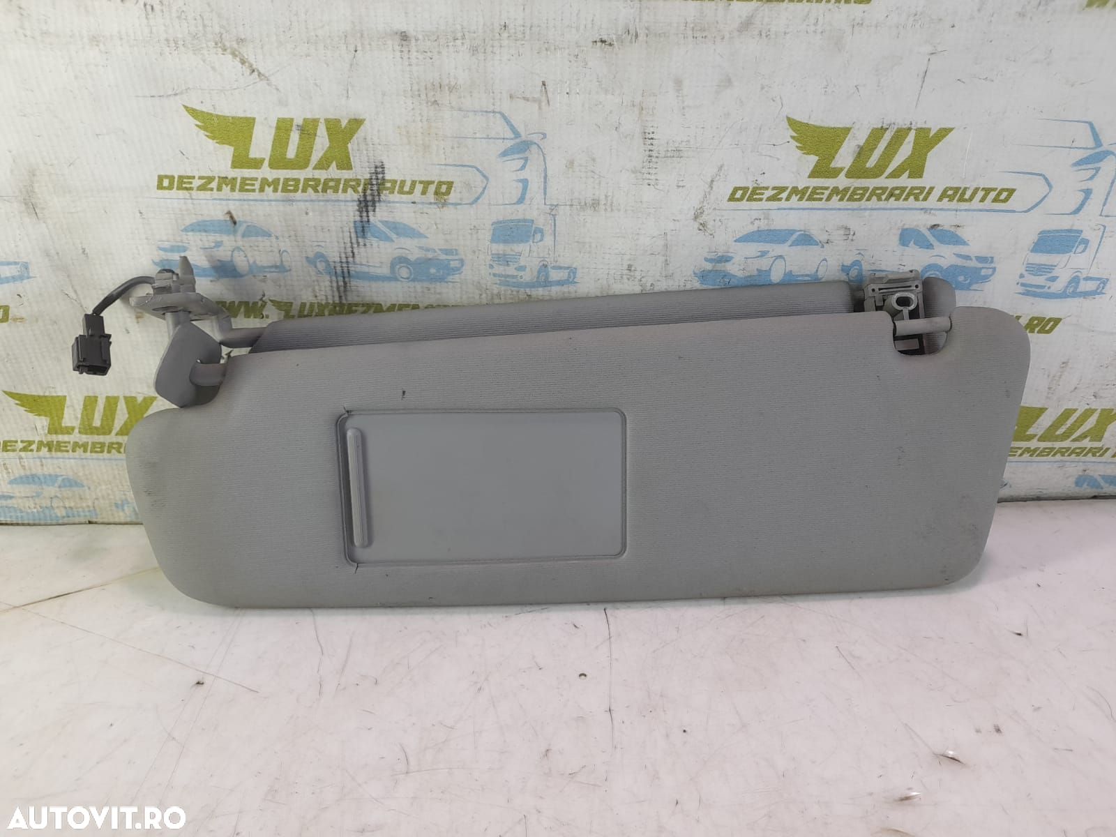 Parasolar stanga 7L6857551AC Volkswagen VW Touareg generatia 1 7L [20 - 1