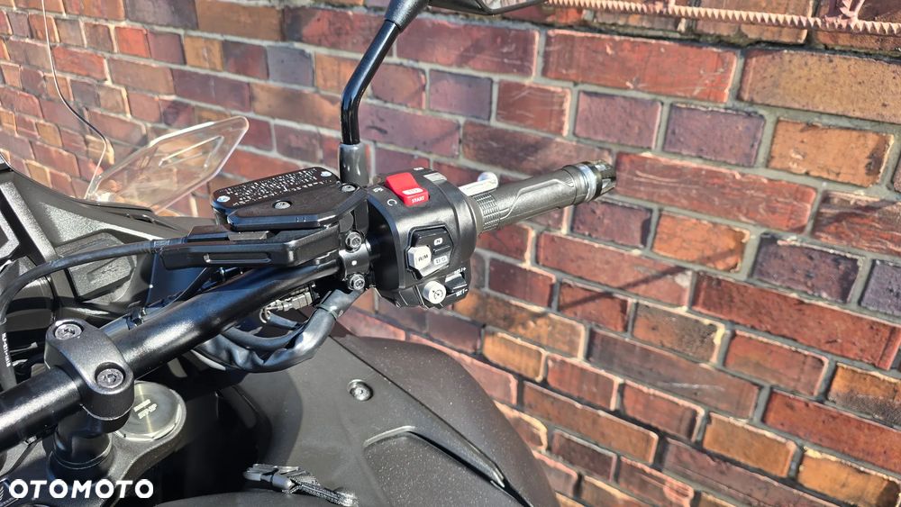 Honda NT - 12