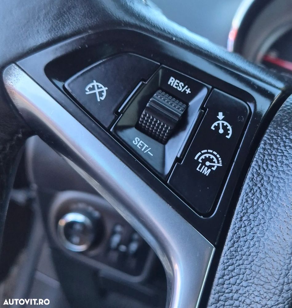 Opel Zafira 2.0 CDTI ECOTEC Cosmo - 31