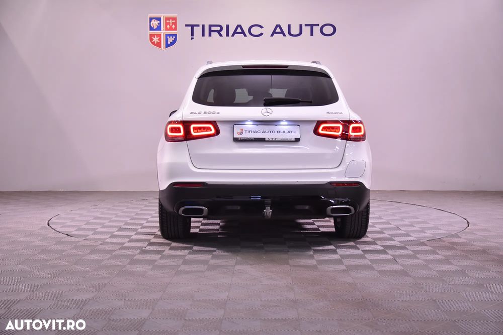 Mercedes-Benz GLC 300 e 4MATIC - 4