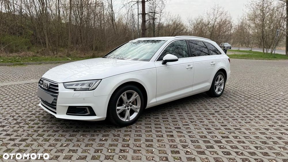 Audi A4 Avant 40 TDI S tronic - 1