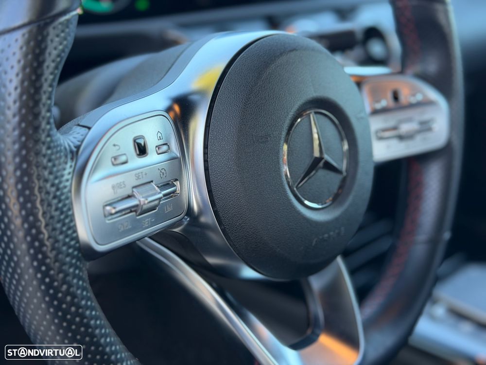 Mercedes-Benz A 250 e AMG Line — fotografia 25