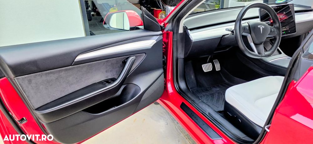 TESLA Model 3 2022 — imagine 9