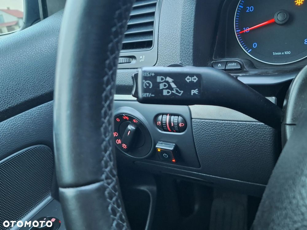 Volkswagen Golf 1.6 Tour - 23