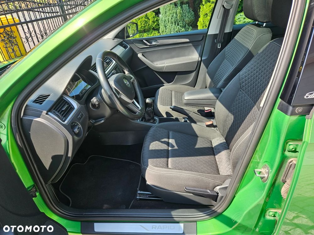 Skoda RAPID 1.2 TSI Edition - 11