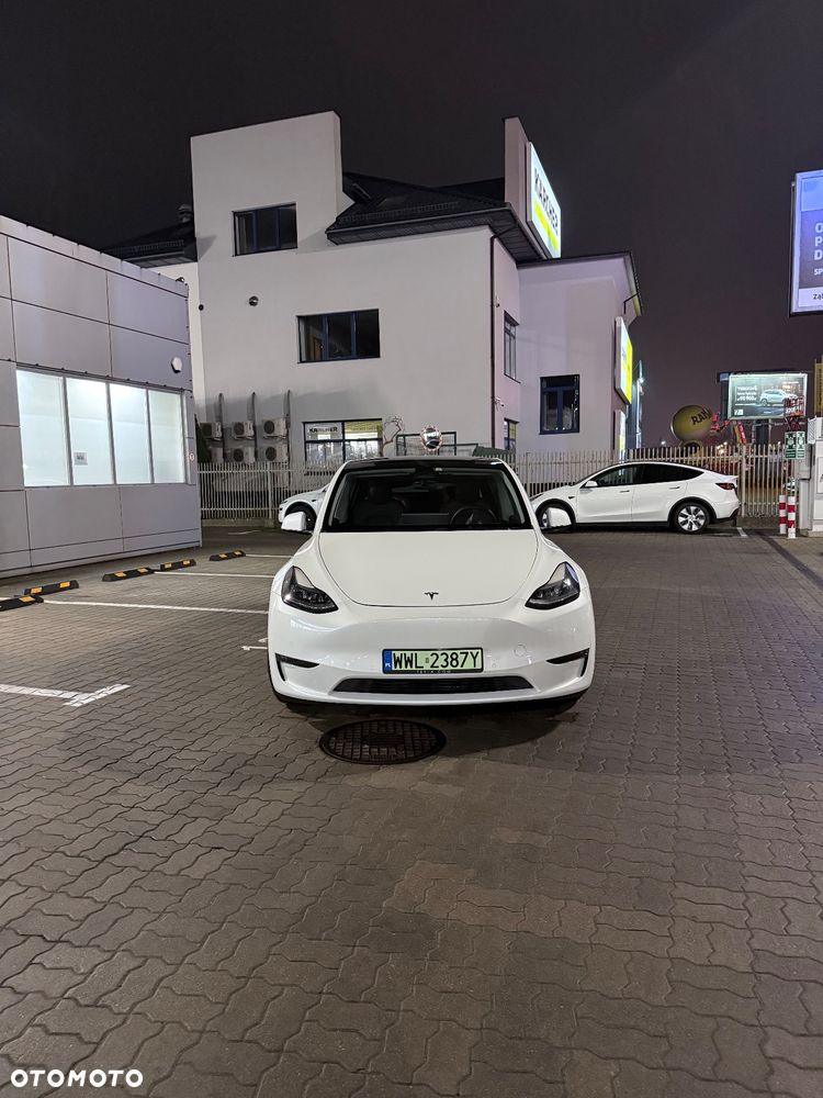 Tesla Y Performance AWD - 4