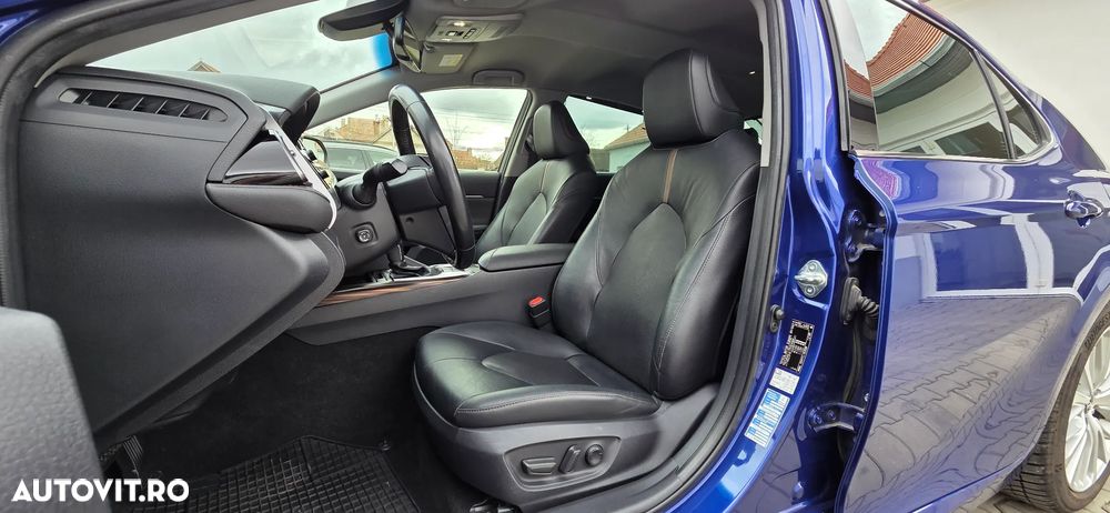 Toyota Camry 2.5 Exclusive - 18