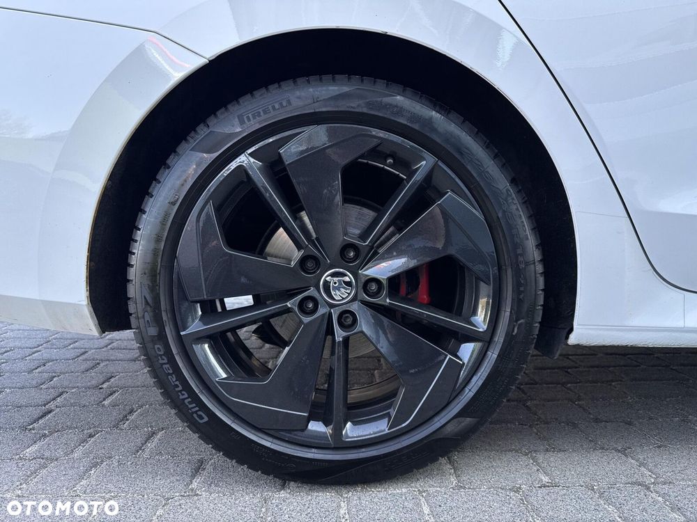 Skoda Octavia 2.0 TDI RS DSG - 37