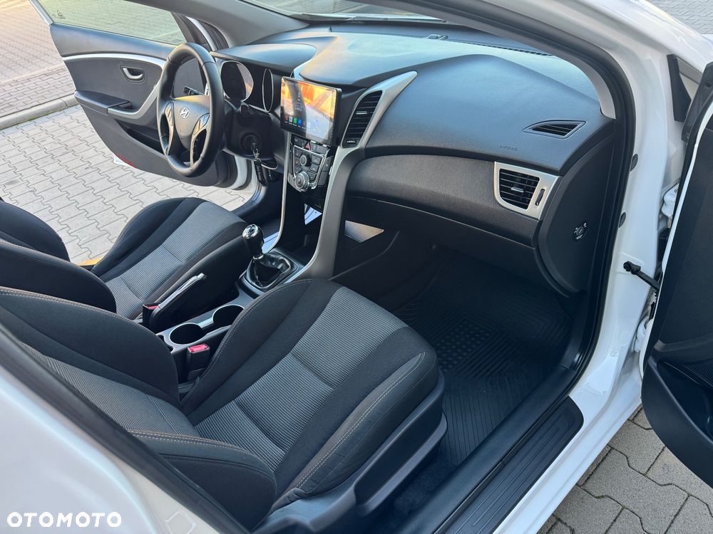 Hyundai i30 1.4 Premium - 10