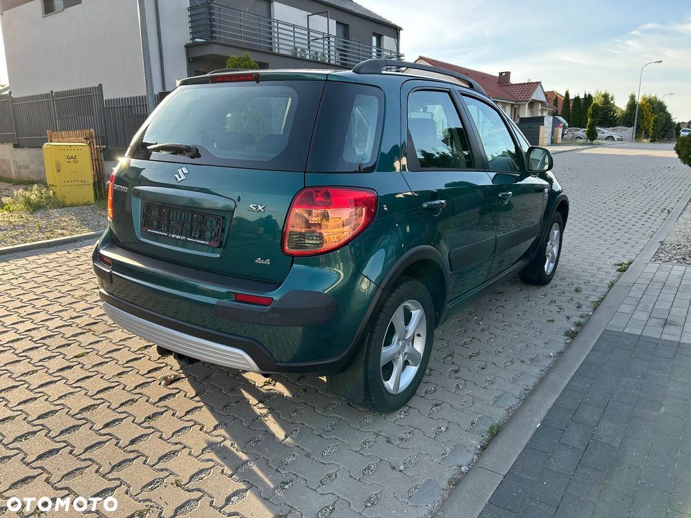 Suzuki SX4 - 4