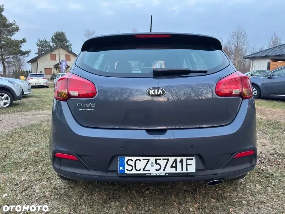 Kia Ceed - 14