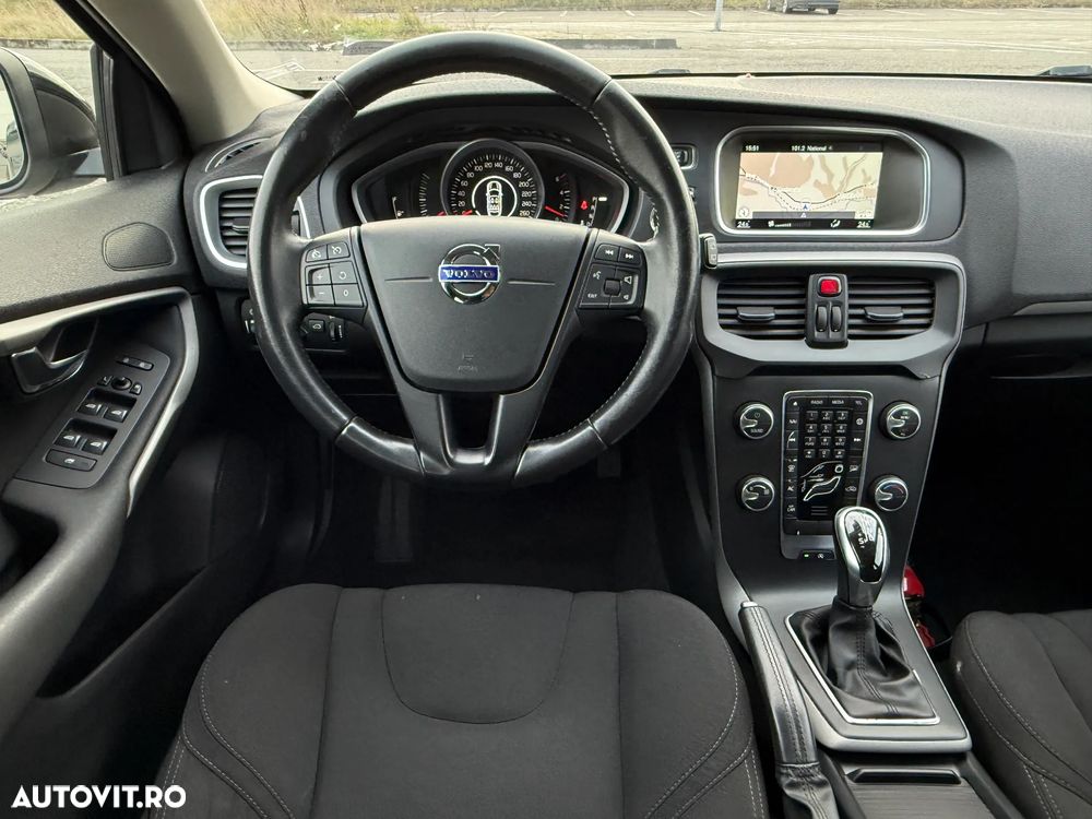 Volvo V40 D2 Geartronic - 5