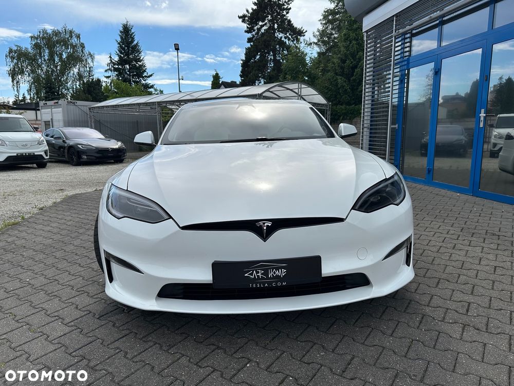 Tesla Model S - 8