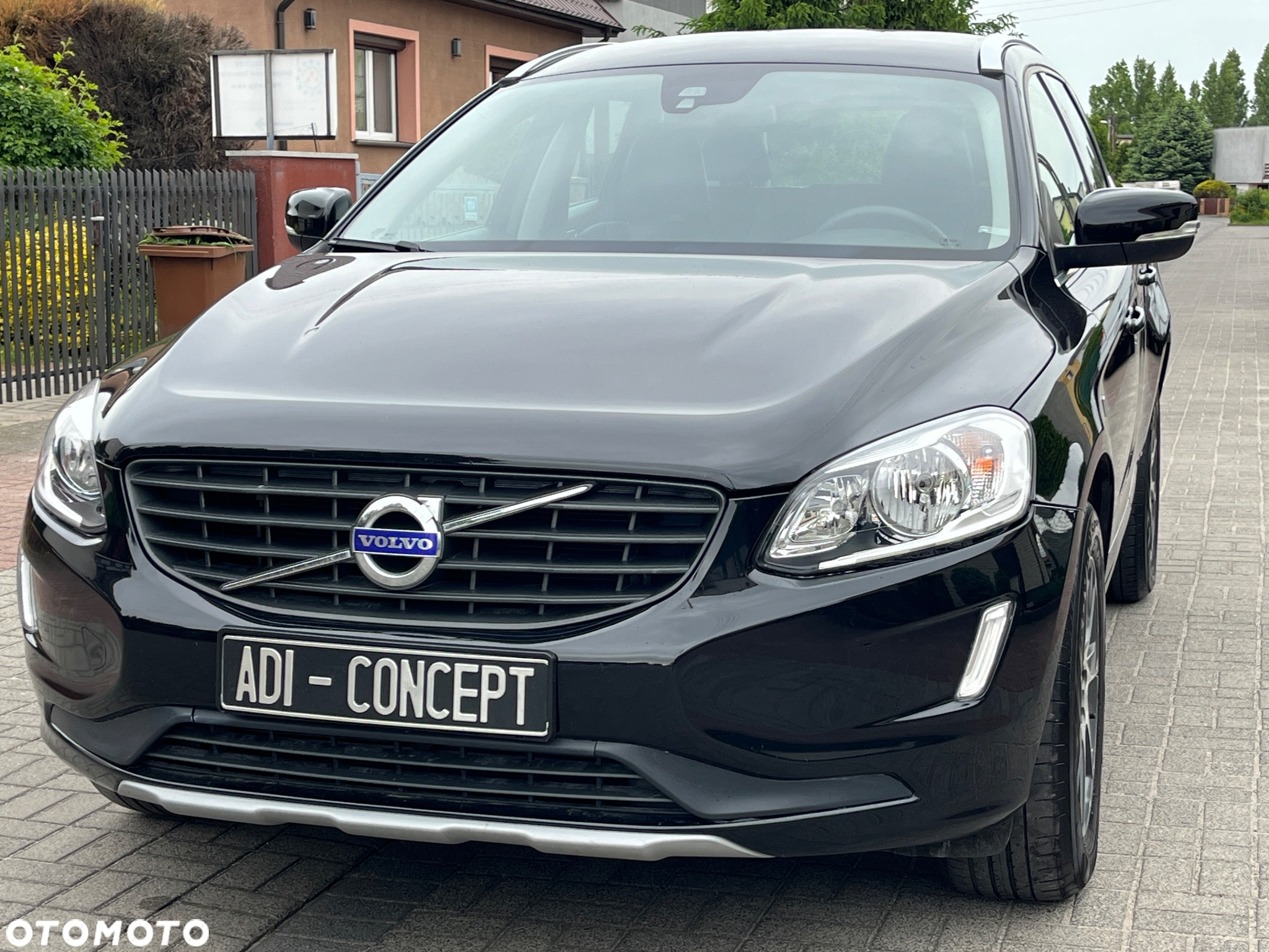 Volvo XC 60 D3 Drive-E Ocean Race - 11