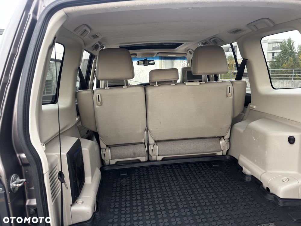 Mitsubishi Pajero - 17
