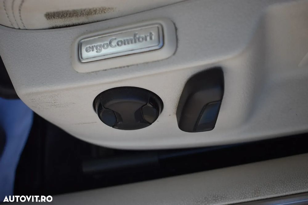 Volkswagen Passat 2.0 TDI 4Motion Highline - 17