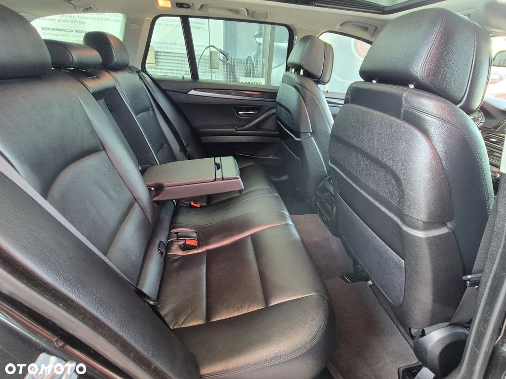 BMW Seria 5 535d - 28