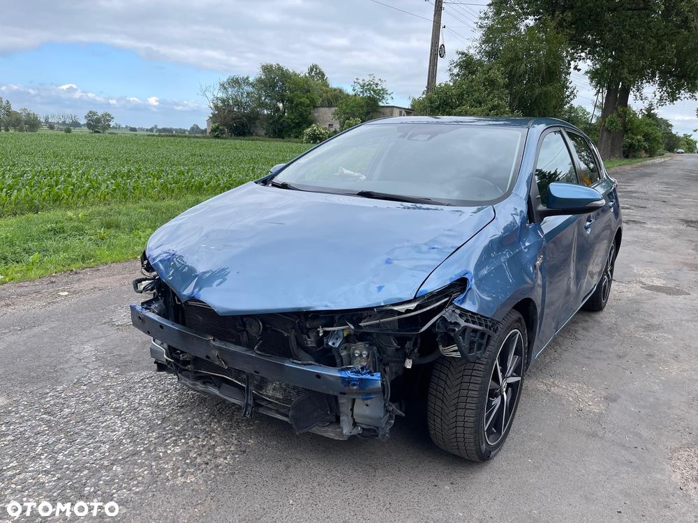 Toyota Auris 1.8 VVT-i Automatik Design Edition - 27