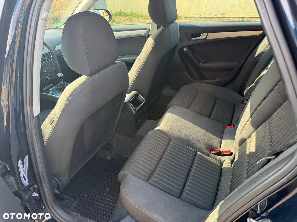 Audi A4 Avant 2.0 TDI DPF Attraction - 11