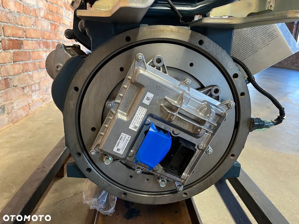 FV23% Silnik Kubota V2403-T Nowy Kompletny - 9