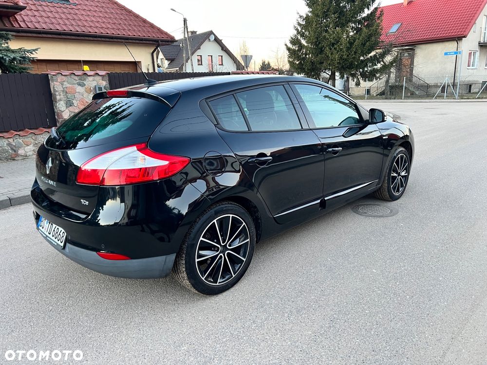 Renault Megane ENERGY TCe 115 Start & Stop Bose Edition - 28