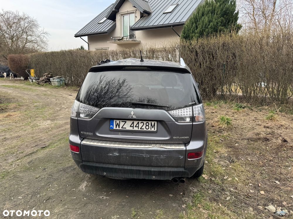 Mitsubishi Outlander 2.0 DID Instyle - 5