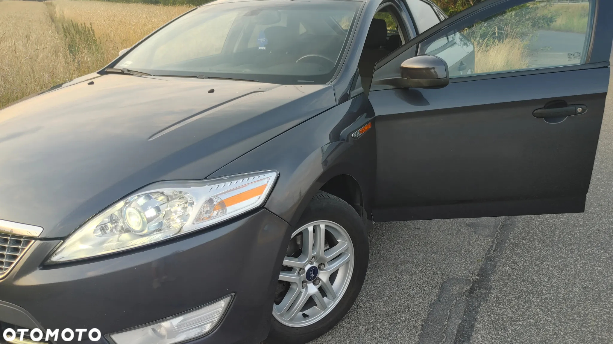 Ford Mondeo 2.0 Ambiente - 30