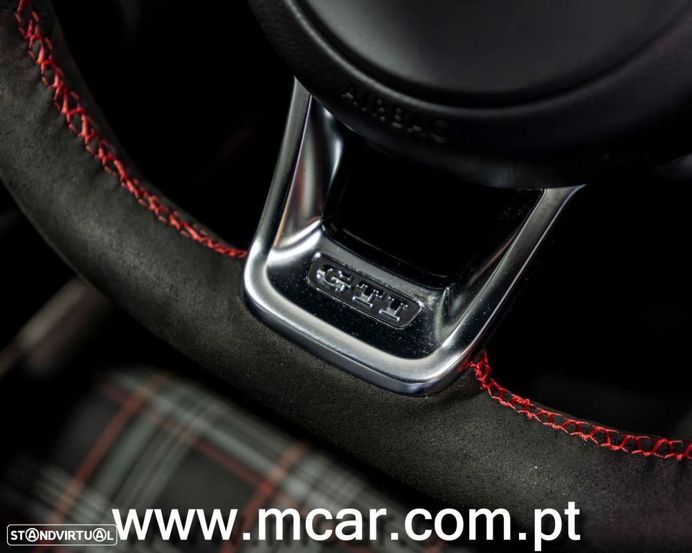 VW Golf GTI Performance BlueMotion - 13