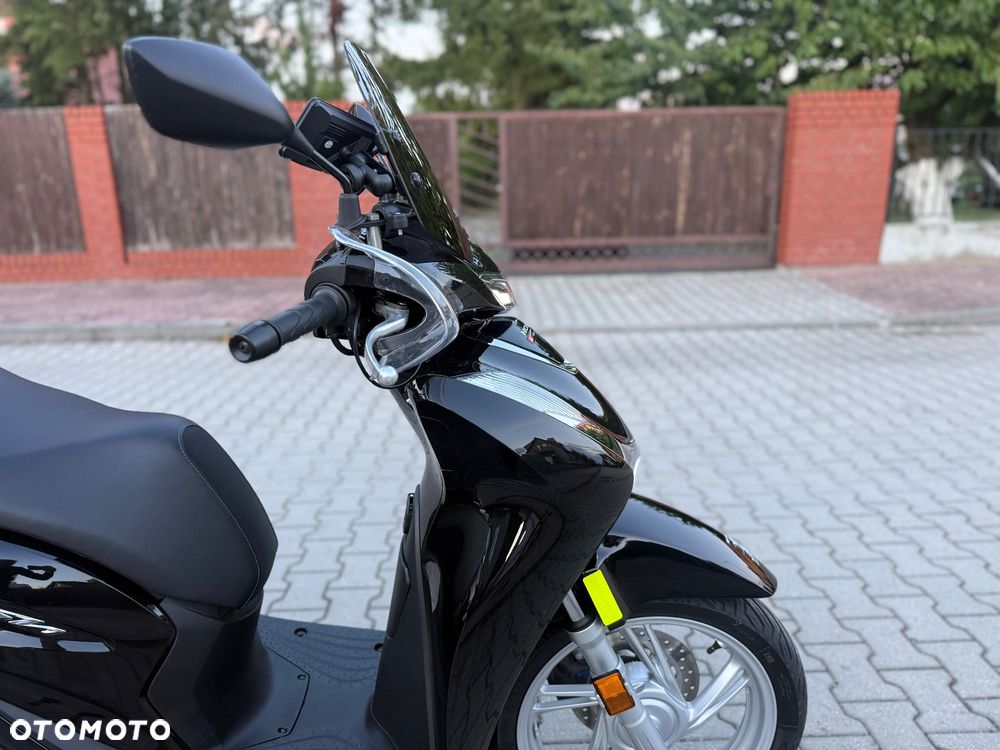 Honda SH - 9