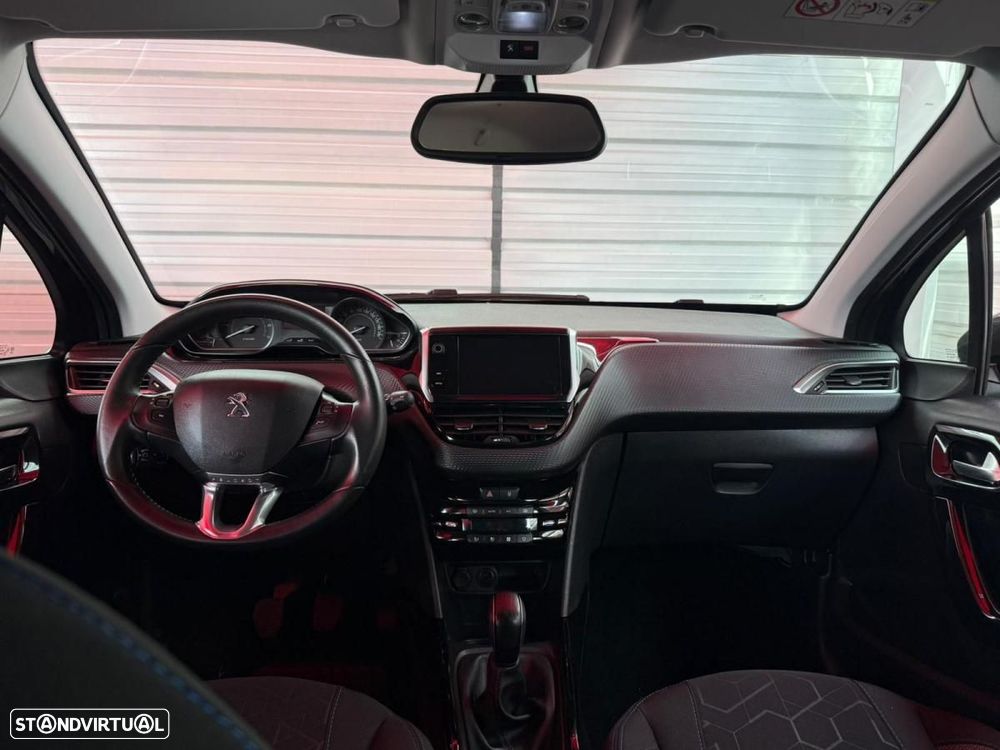 Peugeot 2008 1.2 PureTech Style - 9