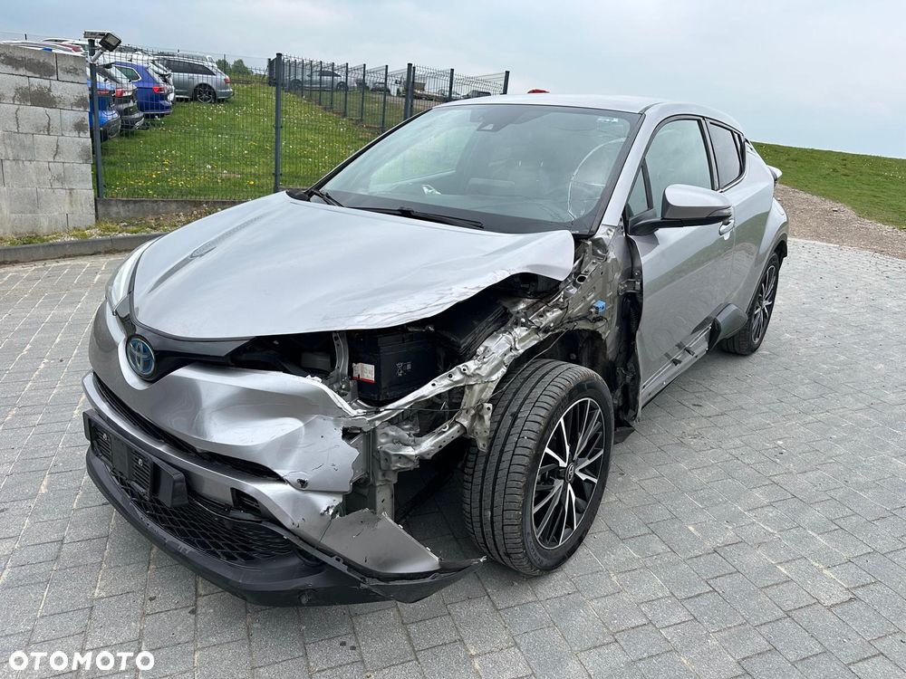 Toyota C-HR Lounge - 3