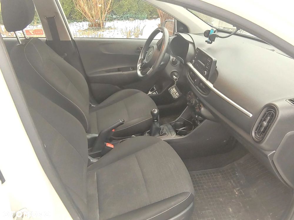 Kia Picanto 1.0 L - 12