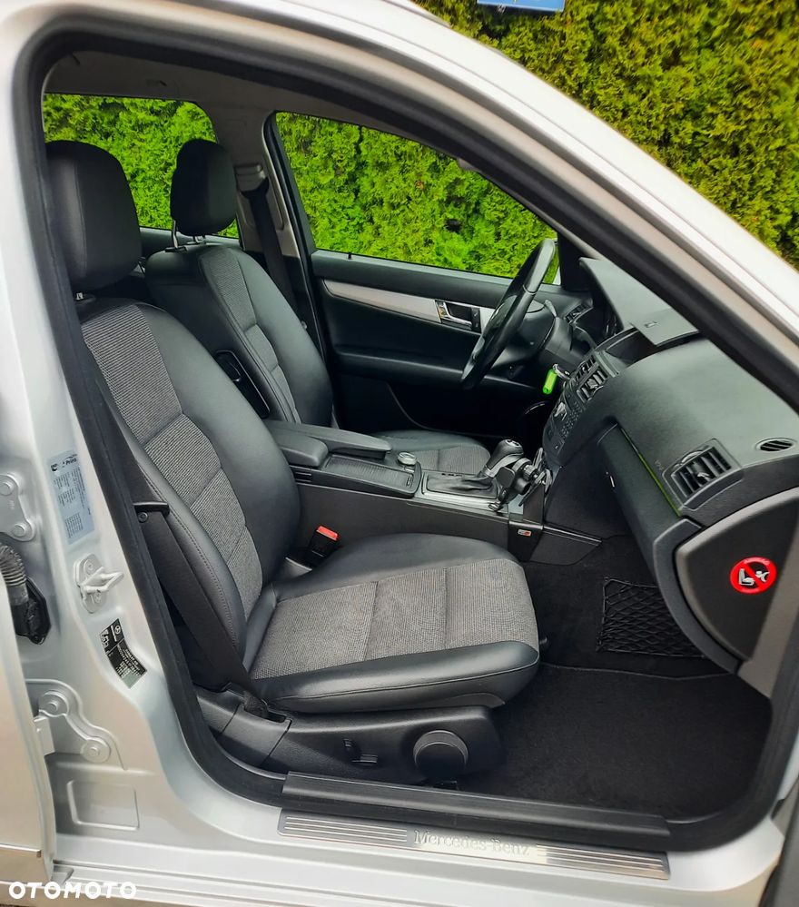 Mercedes-Benz Klasa C 180 T Kompressor Automatik BlueEFFICIENCY Avantgarde - 10
