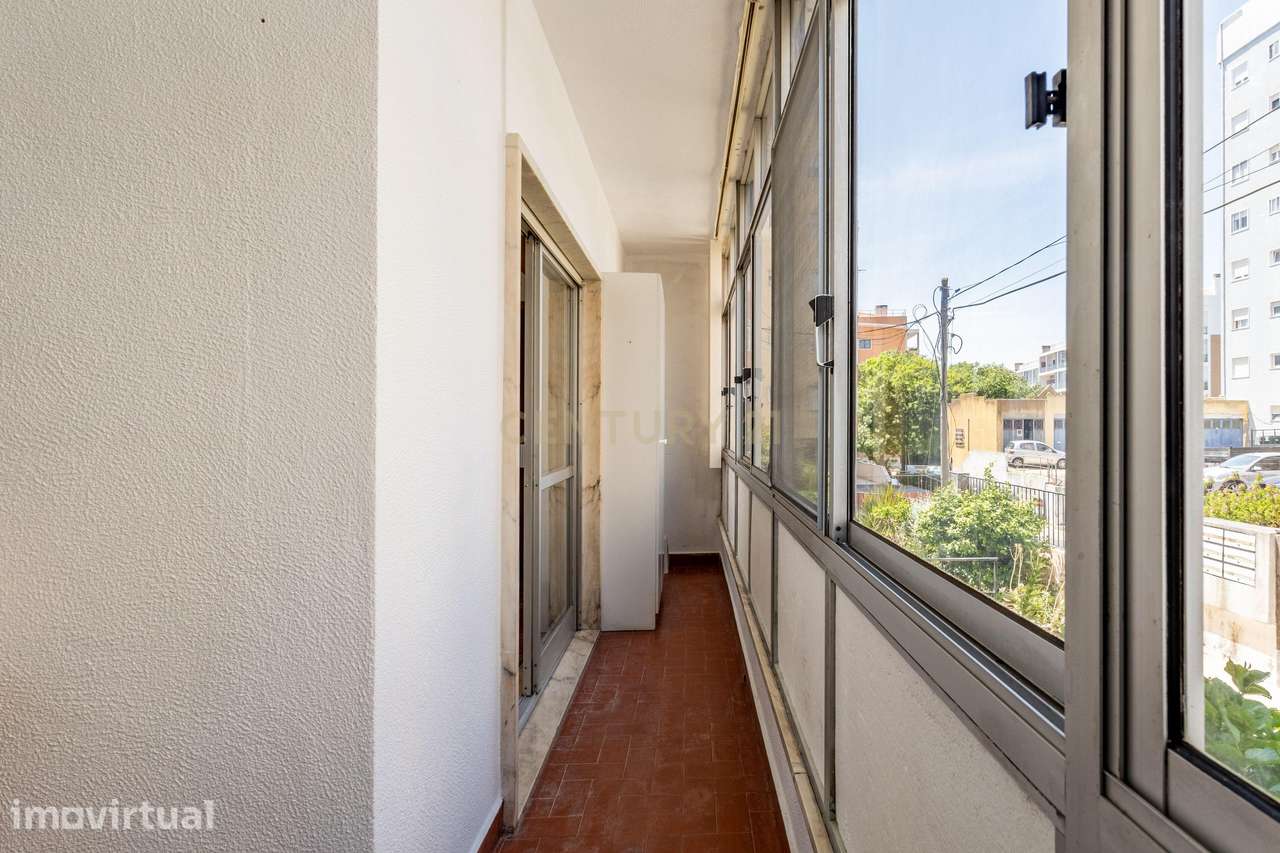 T2 com garagem junto à Urbanização de Vila Chã (Amadora) - Grande imagem: 4/24