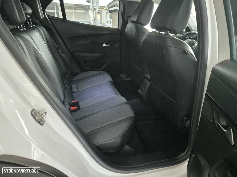 Peugeot 2008 1.5 BlueHDi Allure Pack - 11