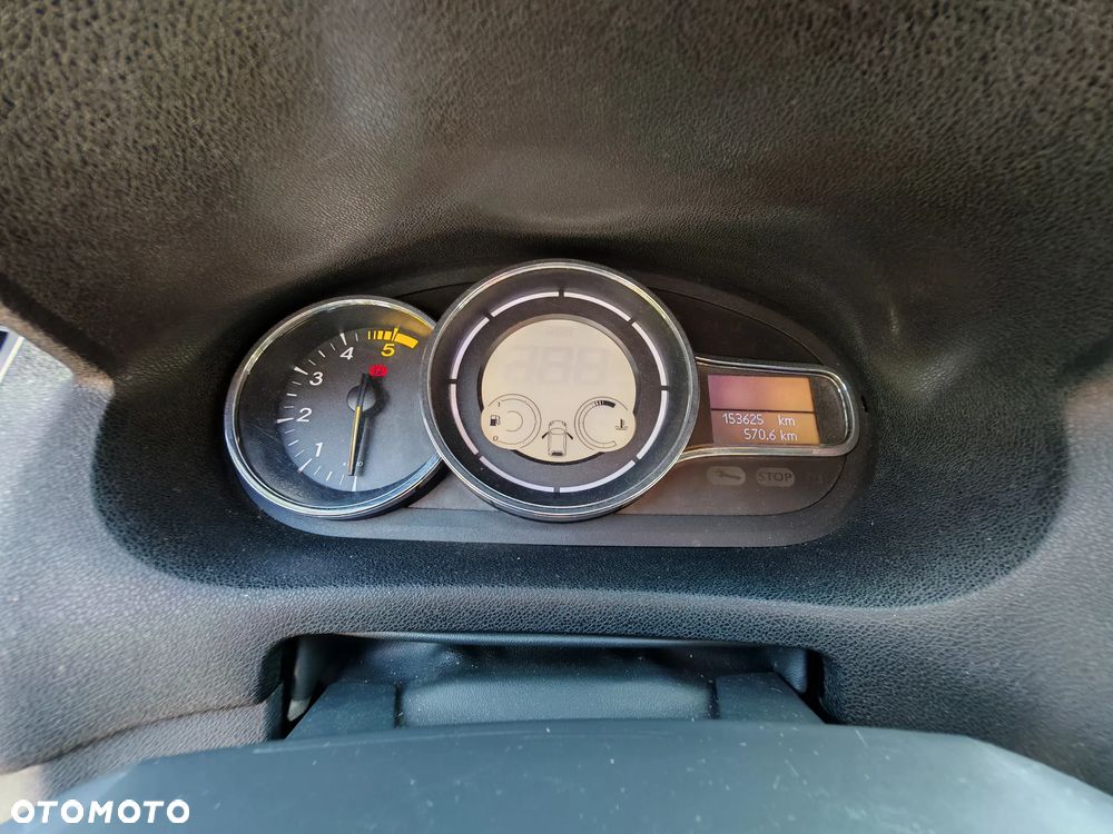 Renault Megane 1.5 dCi Dynamique - 8