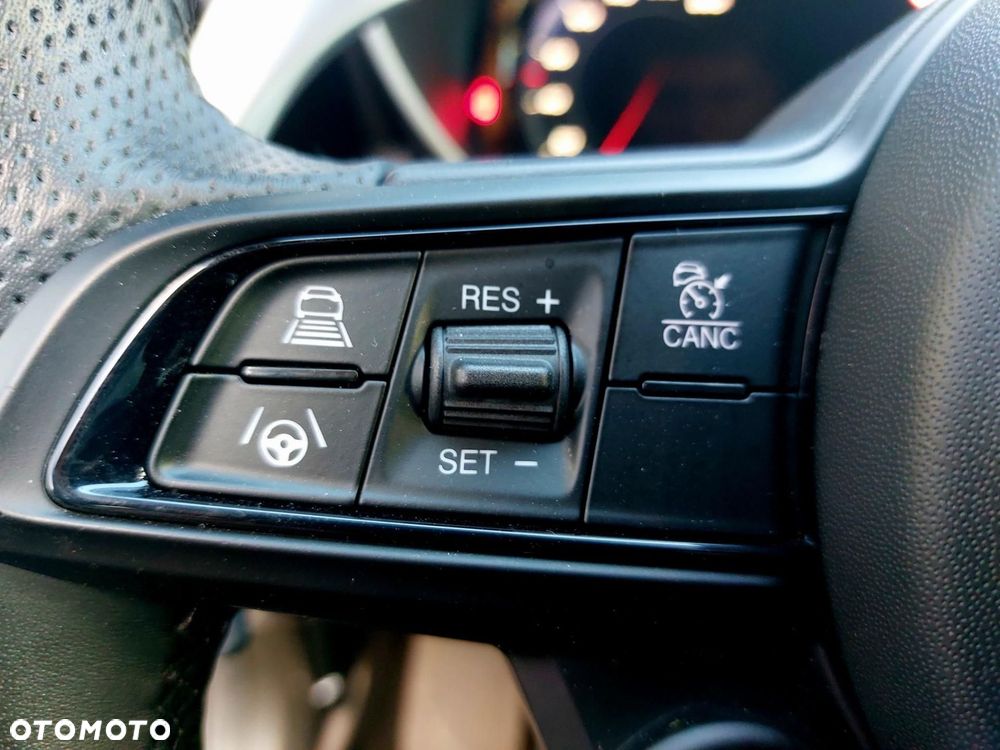 Alfa Romeo Giulia 2.0 Turbo Veloce Q4 - 17