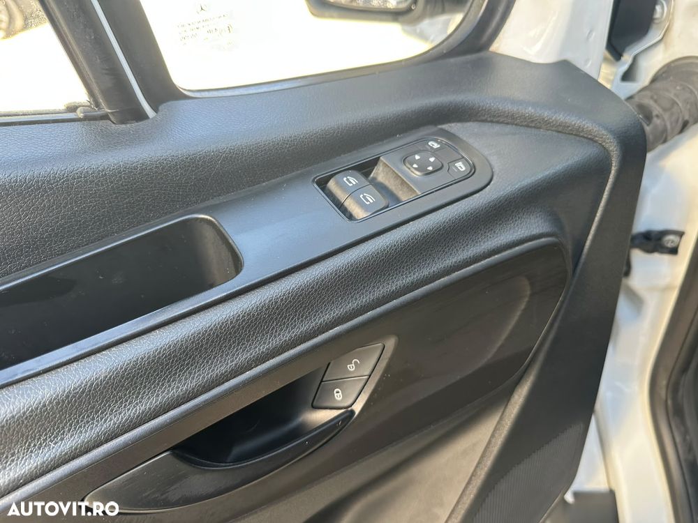 Mercedes-Benz Sprinter - 12