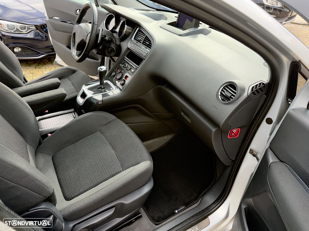 Peugeot 5008 1.6 E-HDi 5L SE Style 2-Tronic - 53