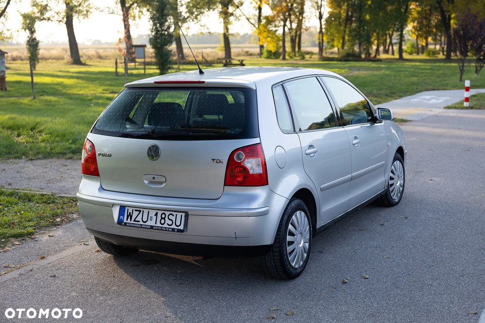 Volkswagen Polo 2003 photo 3