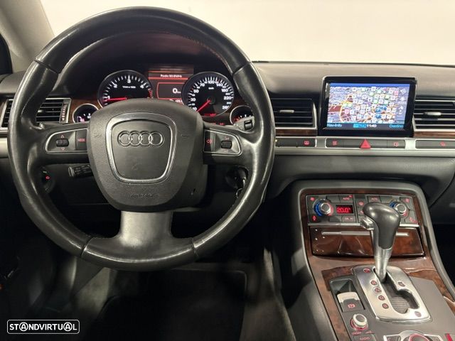 Audi A8 3.0 TDi V6 quattro Tiptronic - 25