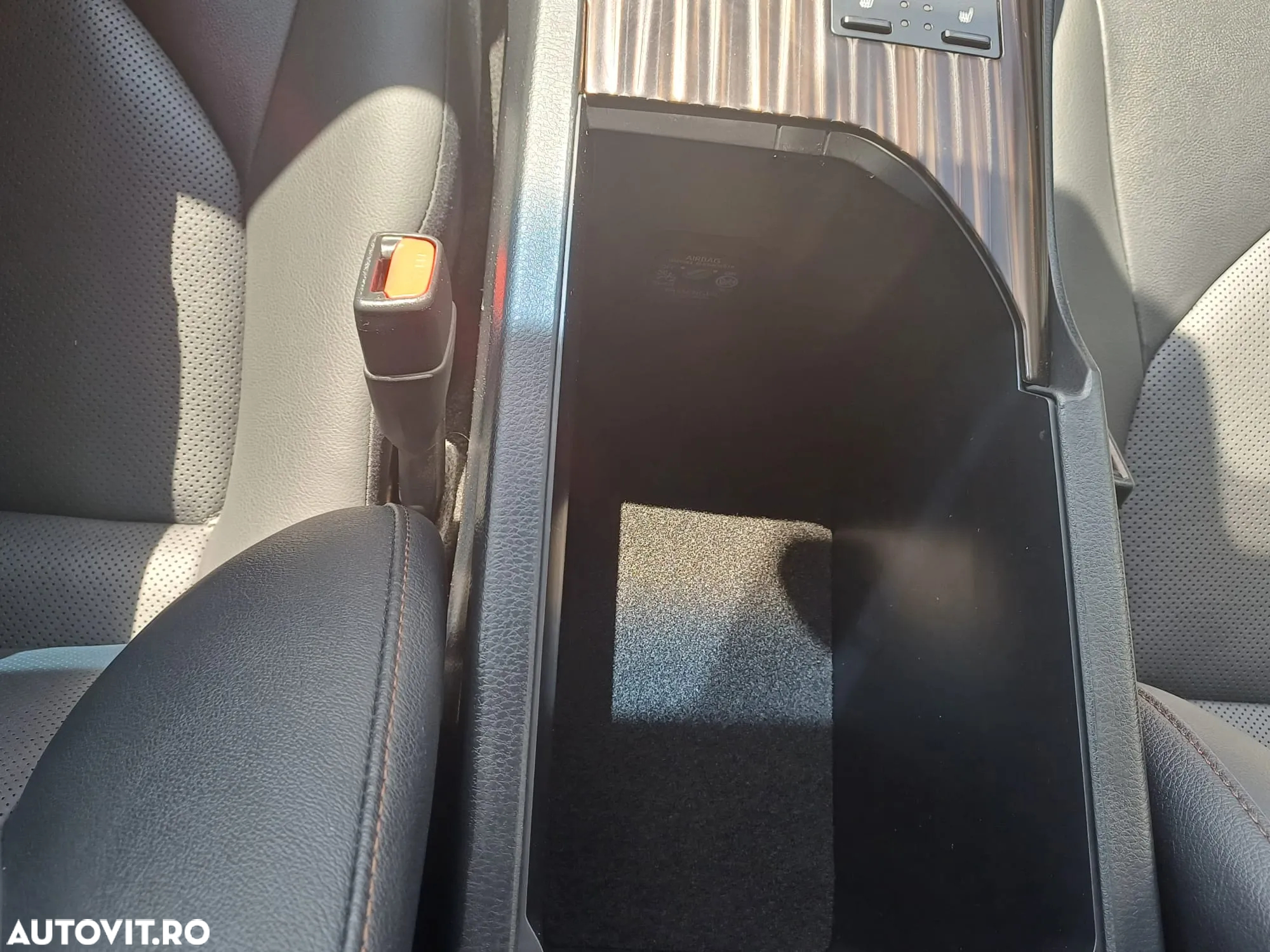 Toyota Camry 2.5 Hybrid Exclusive - 22