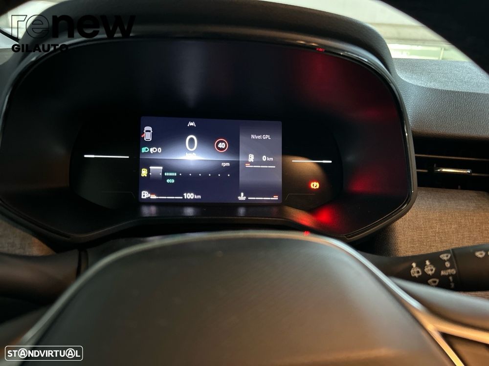 Renault Clio 1.0 TCe Evolution Bi-Fuel - 11