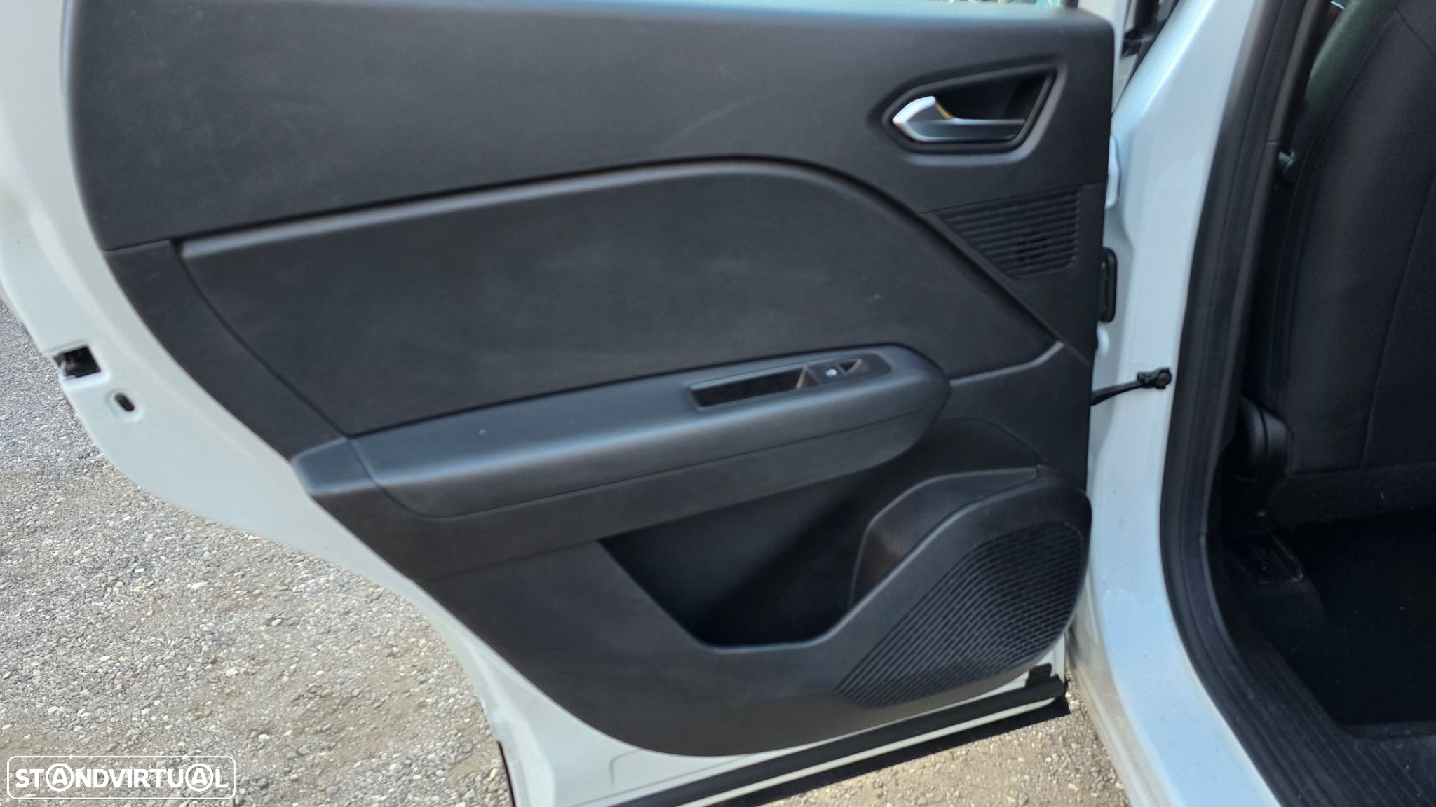 Renault Captur - 46