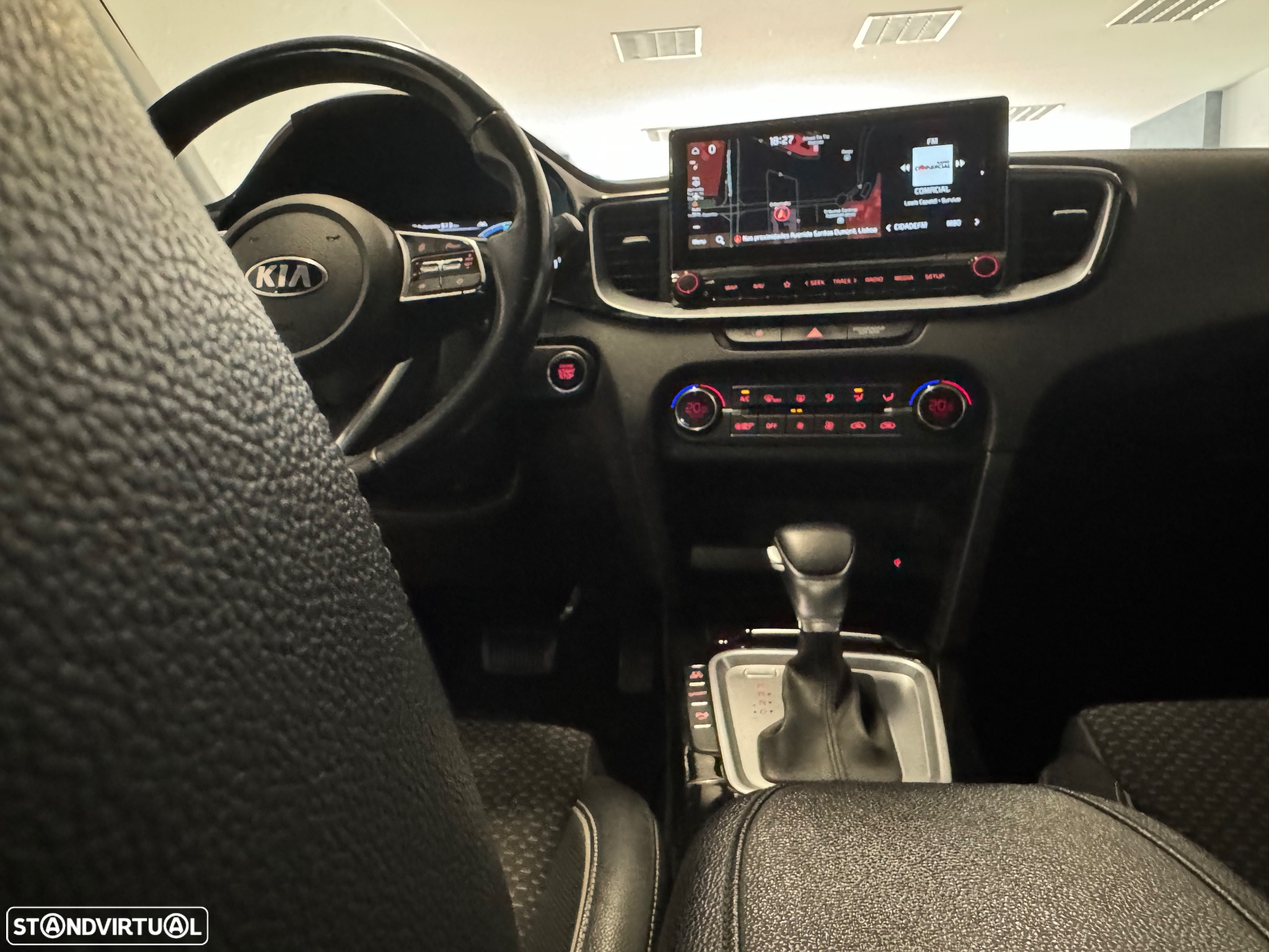 Kia XCeed - 26