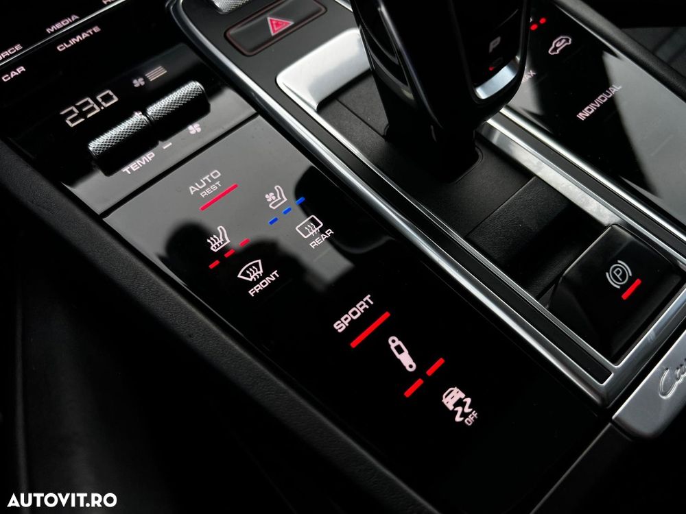 Porsche Cayenne S Tiptronic S - 30