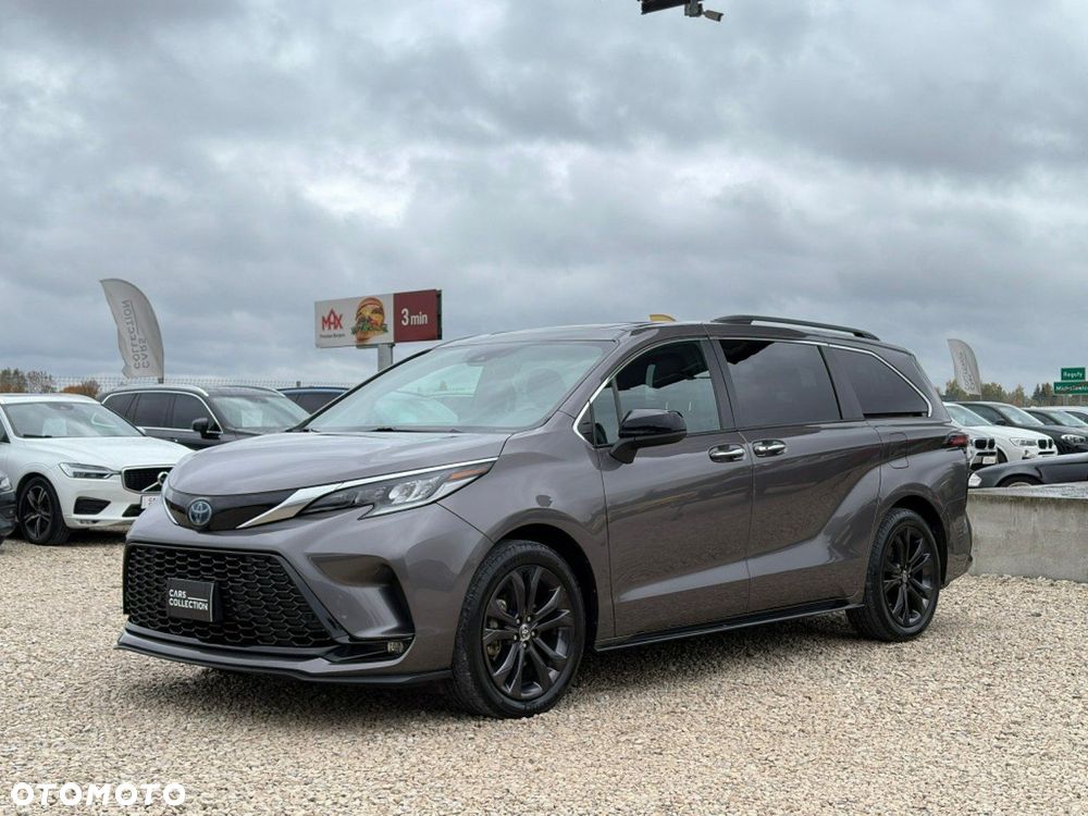 Toyota Sienna - 8