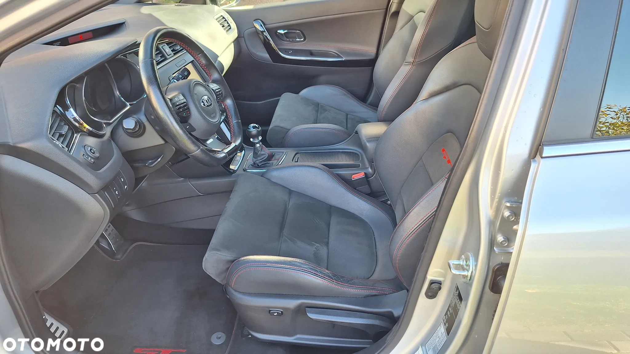 Kia Ceed 1.6 T-GDI GT-Track - 10